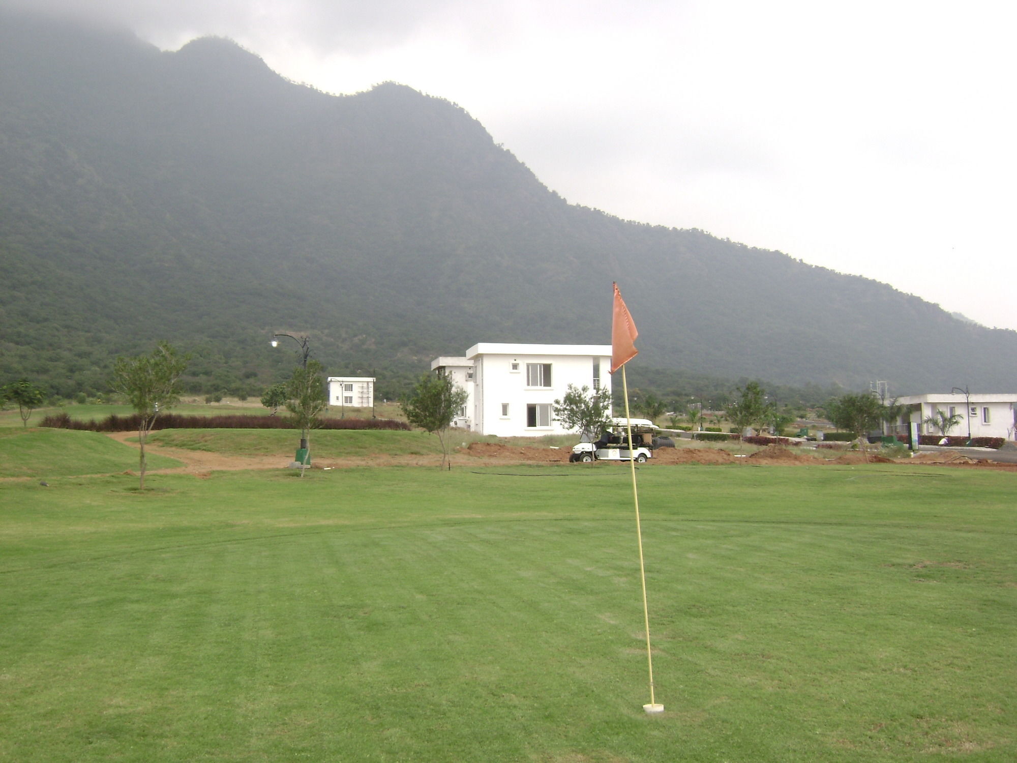 Oyo 24200 Bahri Beautiful Country Otel Ayyampālaiyam Dış mekan fotoğraf